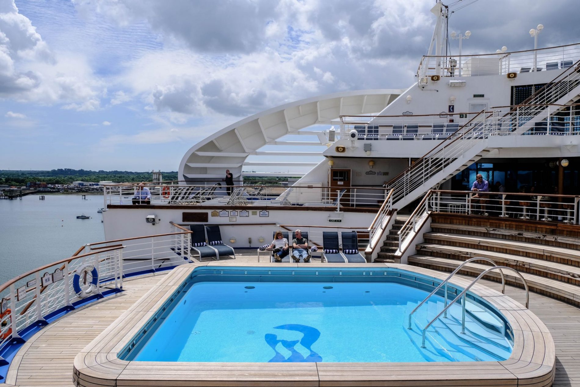 pool Princess Cruises Man vs Globe