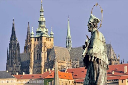 St-John-of-Nepomuk-statue-on-the-Charles-Bridge-in-Prague-Czech-Republic-